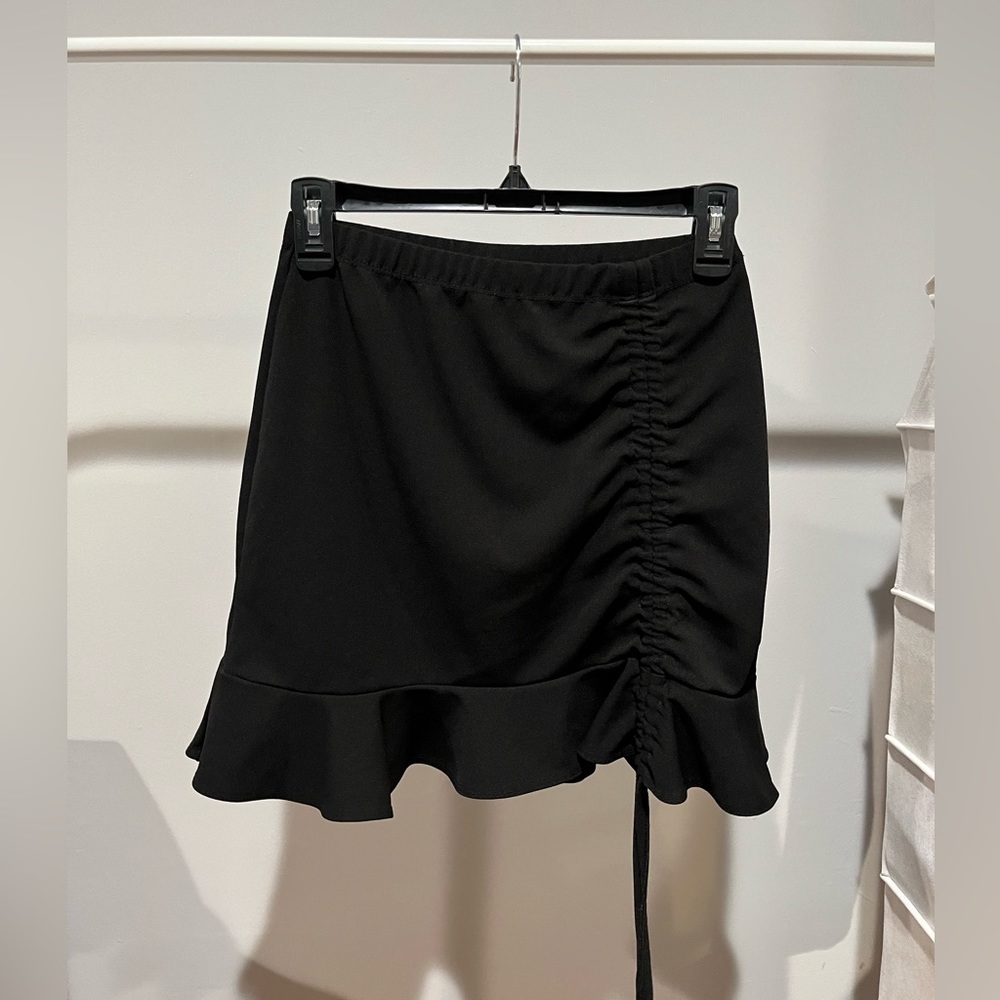 Black Ruched Ruffle Adjustable Length Mini Skirt
